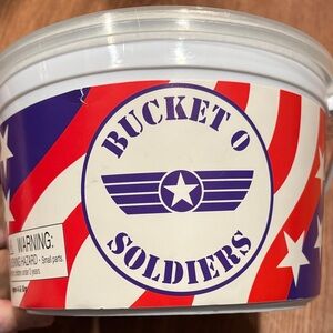 Bucket O Soldiers Action Figure Set